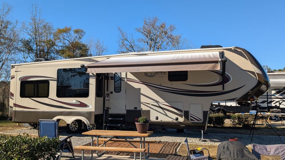 Photo of Rv