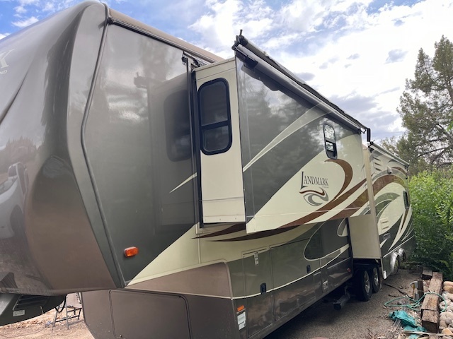 Photo of Rv