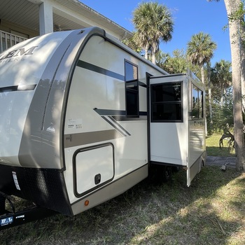 Thumbnail of RV