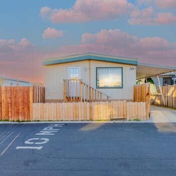 Thumbnail of mobile home