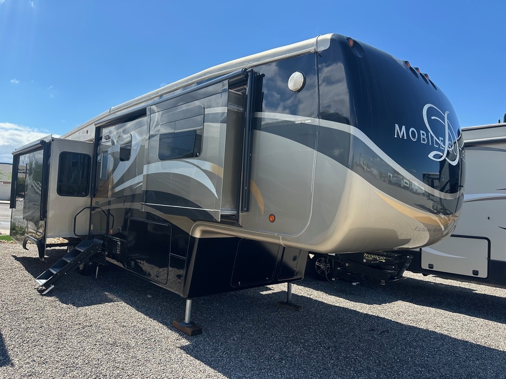 Photo of Rv
