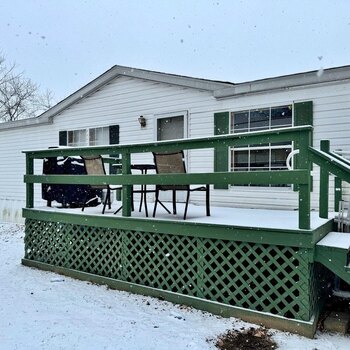 Thumbnail of mobile home