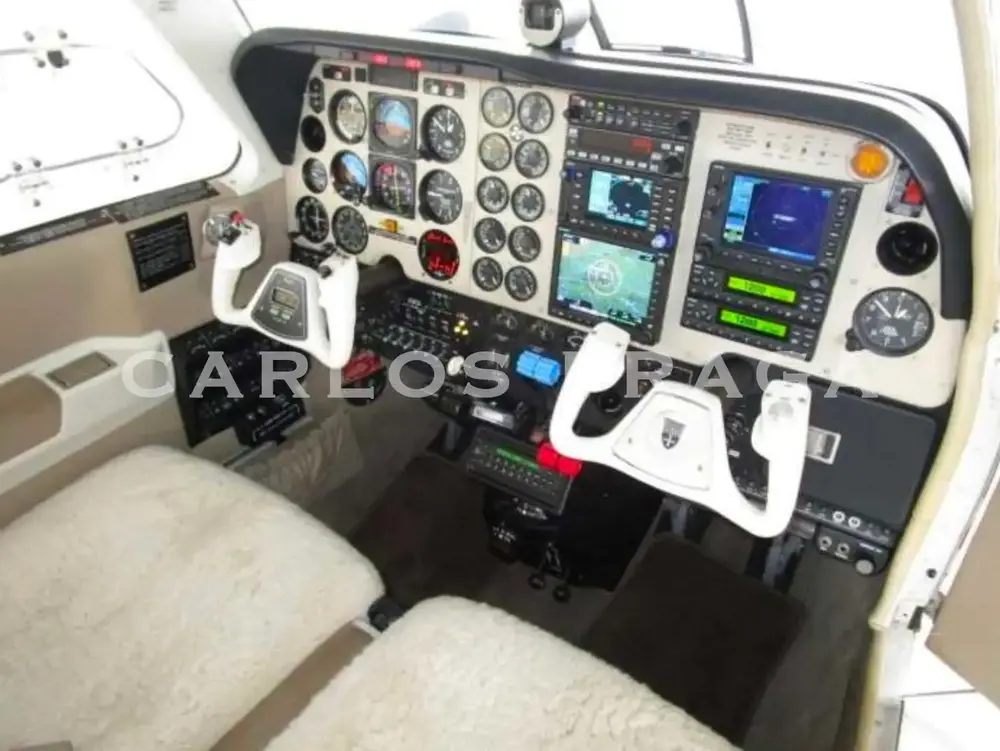 7476/beechcraft-baron-58-2005-flightmarket-id-7476-03113.webp