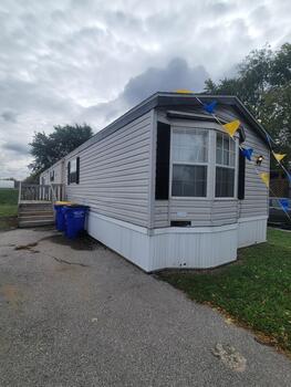 Thumbnail of mobile home