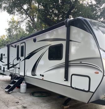 Thumbnail of RV