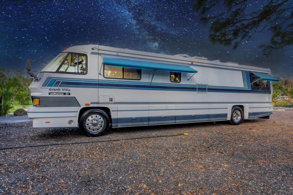 Photo of Rv