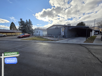 Photo of 2107 Loire St | GUEST PARKING! PENDING!