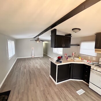 Photo of For Sale: 3-bedroom, 1-bathroom | Canton 28