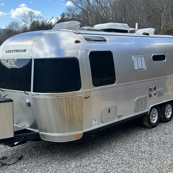 Thumbnail of RV