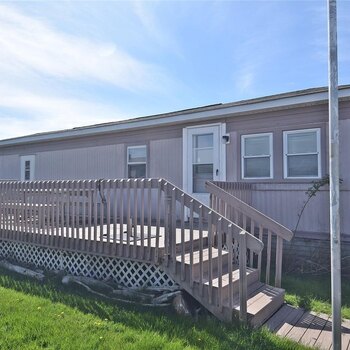 Thumbnail of mobile home