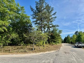 Thumbnail of mobile home lot