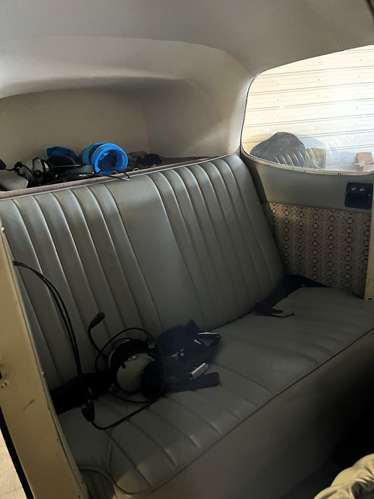 N1452Y Aft Seats.jpg