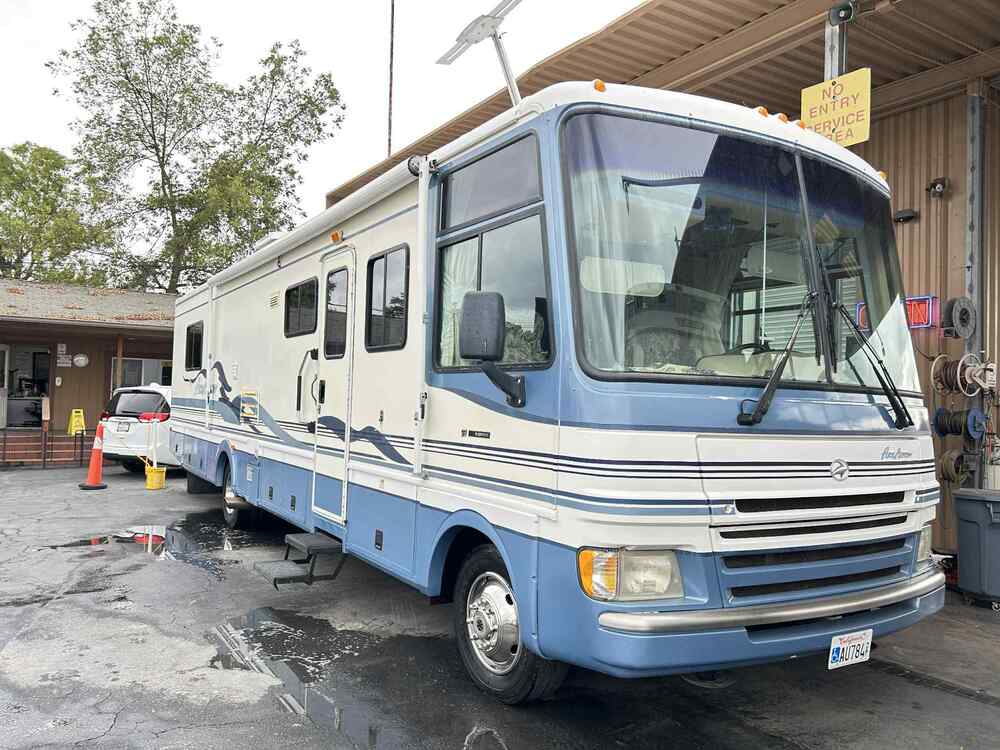 Photo of Rv