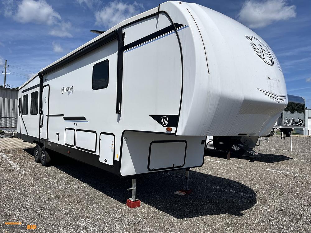 Photo of Rv