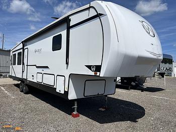 Thumbnail of RV