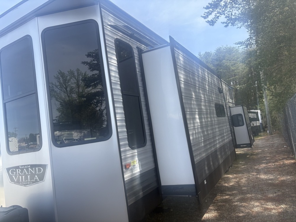 Photo of Rv
