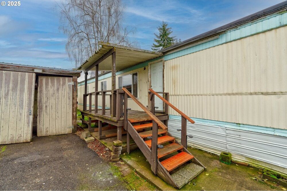 Photo of Mobile Home