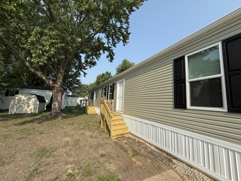 Thumbnail of mobile home