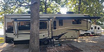 Thumbnail of RV