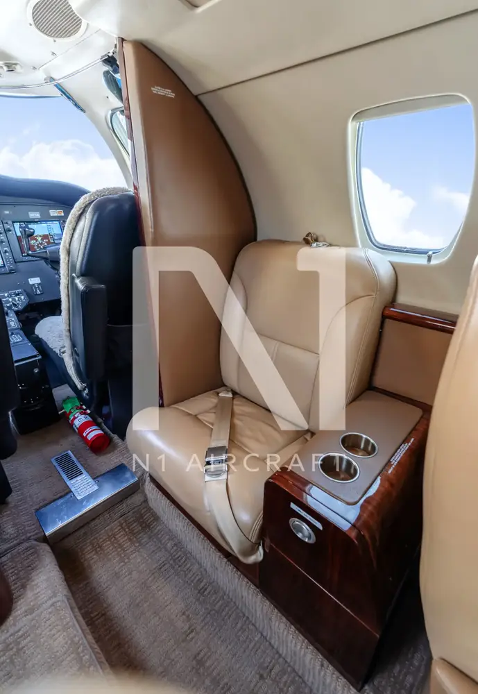 7704/cessna-citation-jet-525-1999-flightmarket-id-7704-07453.webp