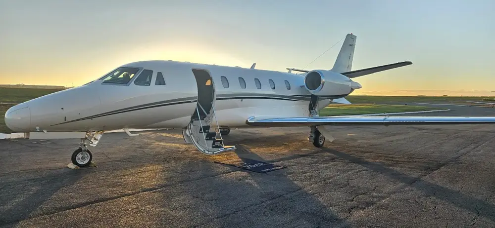 7693/cessna-citation-excel-560xl-2001-flightmarket-id-7693-37321.webp