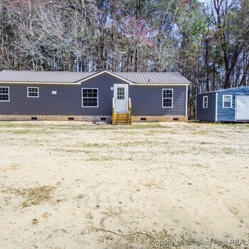 Thumbnail of mobile home