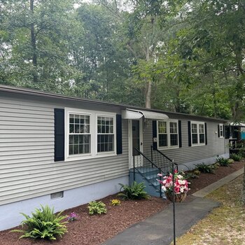 Thumbnail of mobile home