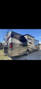 Thumbnail of RV