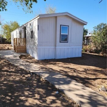 Thumbnail of mobile home