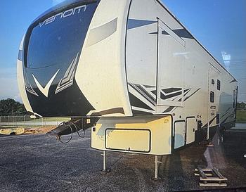 Thumbnail of RV