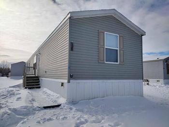 Thumbnail of mobile home