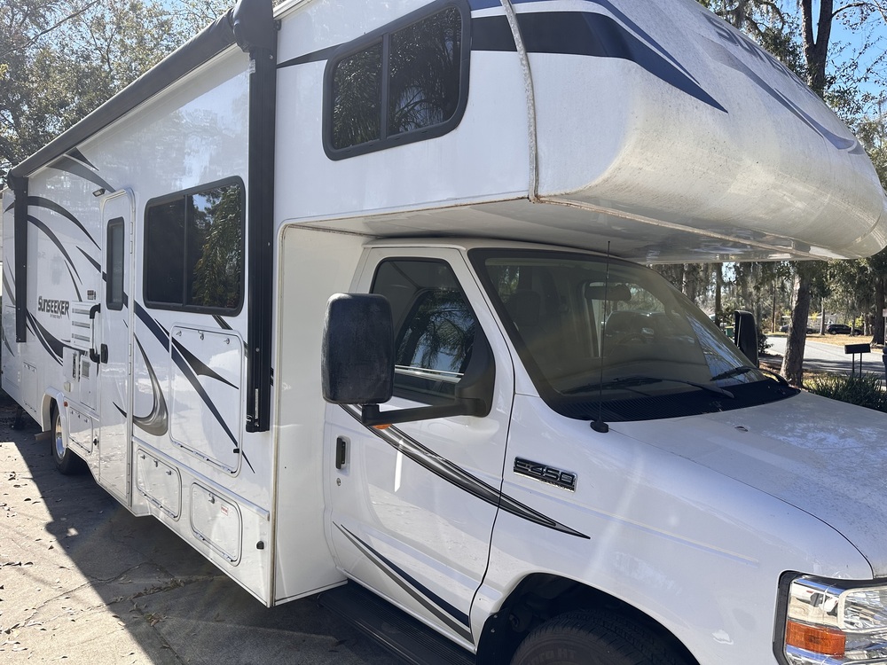 Photo of Rv