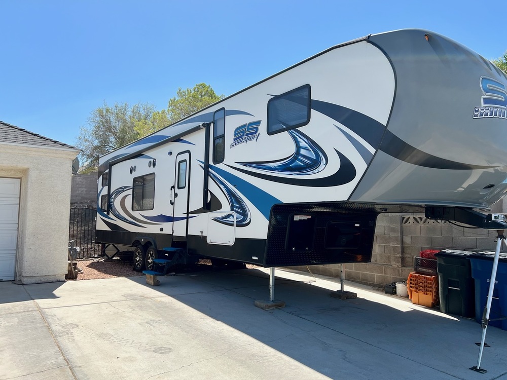 Photo of Rv
