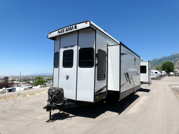 Thumbnail of RV