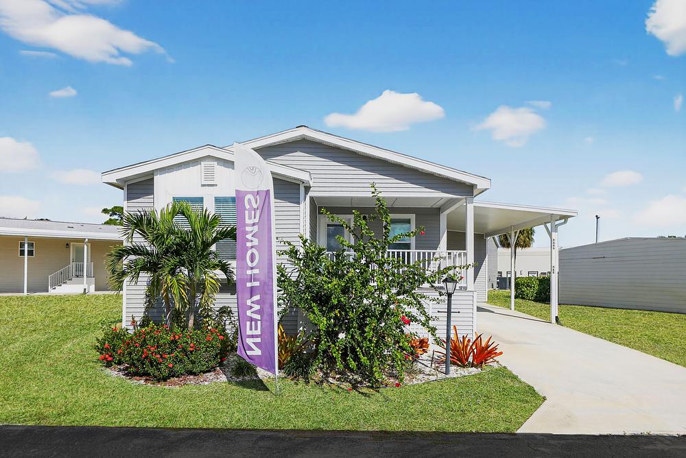 09 4290 Royal Manor Blvd Boynton Beach FL 33436 Exterior 984A3824 EDIT