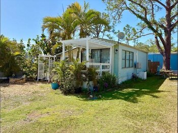 Thumbnail of mobile home