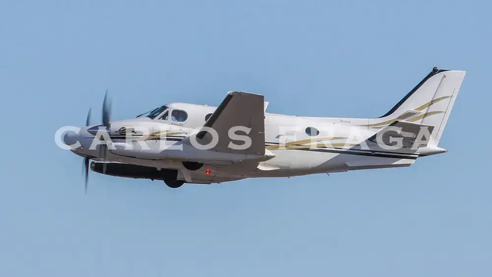 7471/beechcraft-king-air-c90b-2002-flightmarket-id-7471-34418.webp