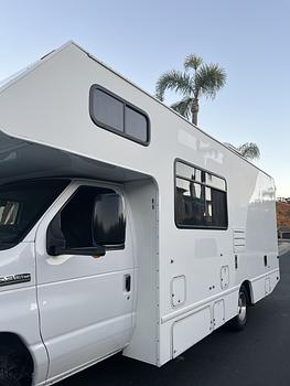 Thumbnail of RV