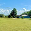 Mobile Home for Sale: Manufactured Home - Shiner, TX, Shiner, TX