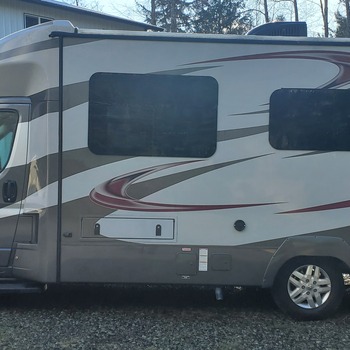 Thumbnail of RV