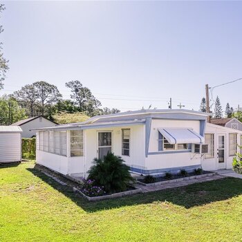Thumbnail of mobile home