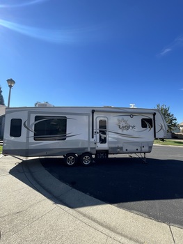 Thumbnail of RV