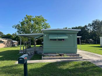 Thumbnail of mobile home