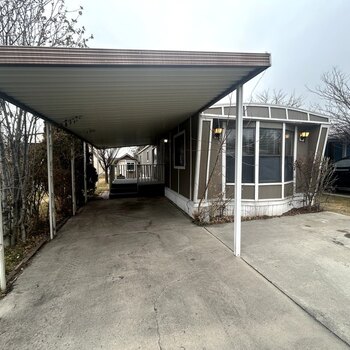 Thumbnail of mobile home