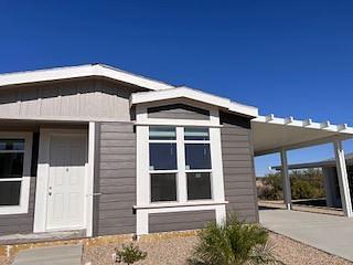 Thumbnail of mobile home