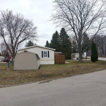 Thumbnail of mobile home