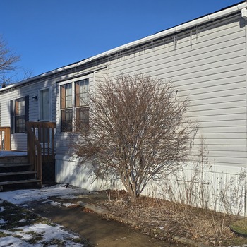 Thumbnail of mobile home