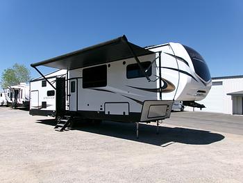 Thumbnail of RV