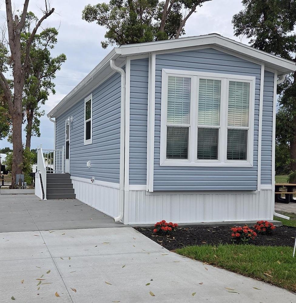 River Vista RV Village