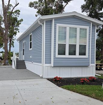 Thumbnail of mobile home